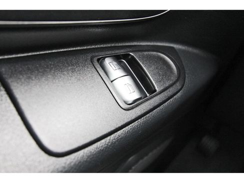 Used 2023 Mercedes-Benz Metris Passenger image 23