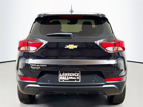 Used 2023 Chevrolet TrailBlazer LS image 5