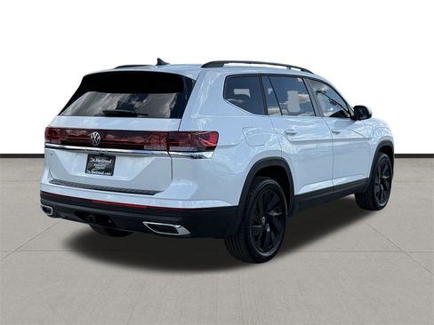 New 2026 Volkswagen Atlas SE image 5