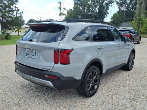 Used 2023 Kia Sorento SX Prestige AWD/4WD image 9