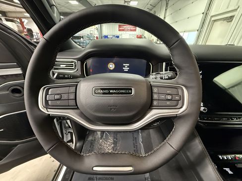 New 2026 Jeep Grand Wagoneer Limited image 28