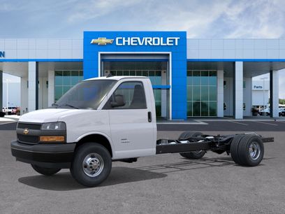 New 2025 Chevrolet Express 4500 w/ Power Convenience Package