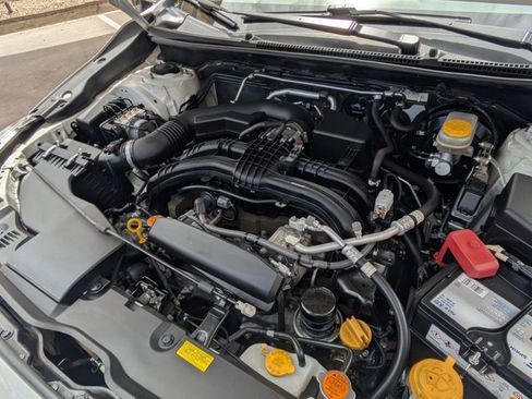 Used 2018 Subaru Crosstrek 2.0i image 25