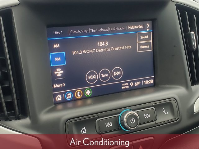 Used 2022 GMC Terrain SLE w/ Driver Convenience Package AWD/4WD image 17