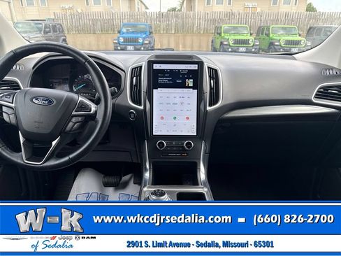 Used 2024 Ford Edge Titanium AWD/4WD image 35