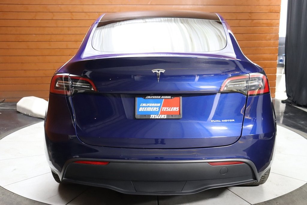 Used 2022 Tesla Model Y Long Range AWD/4WD image 8