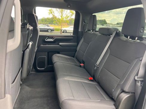 Used 2025 Chevrolet Silverado 2500 LT w/ Convenience Package AWD/4WD image 19