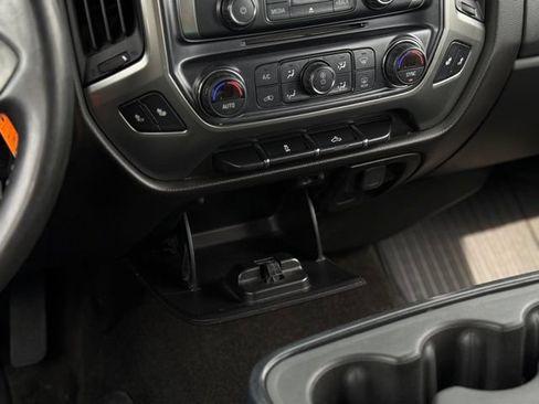 Used 2018 Chevrolet Silverado 1500 LT w/ All Star Edition AWD/4WD image 22