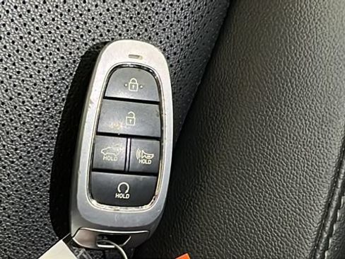 Used 2023 Hyundai Santa Fe SEL w/ Premium Package AWD/4WD image 42