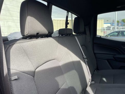 New 2026 GMC Canyon Elevation image 24