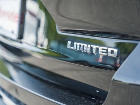 Used 2021 Jeep Grand Cherokee L Limited w/ Luxury Tech Group II AWD/4WD image 18