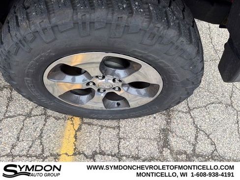 Used 2017 Jeep Wrangler Unlimited Sahara w/ Dual Top Group image 26