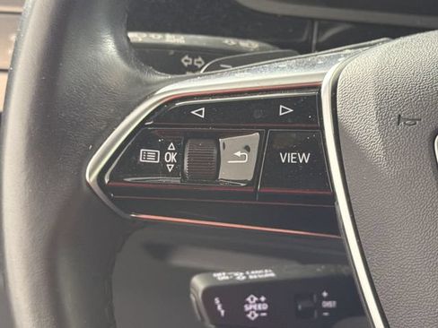 Used 2022 Audi e-tron Premium Plus AWD/4WD image 7