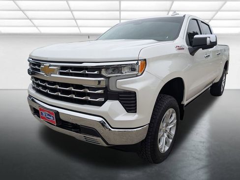 Certified 2022 Chevrolet Silverado 1500 LTZ w/ LTZ Premium Package AWD/4WD image 29