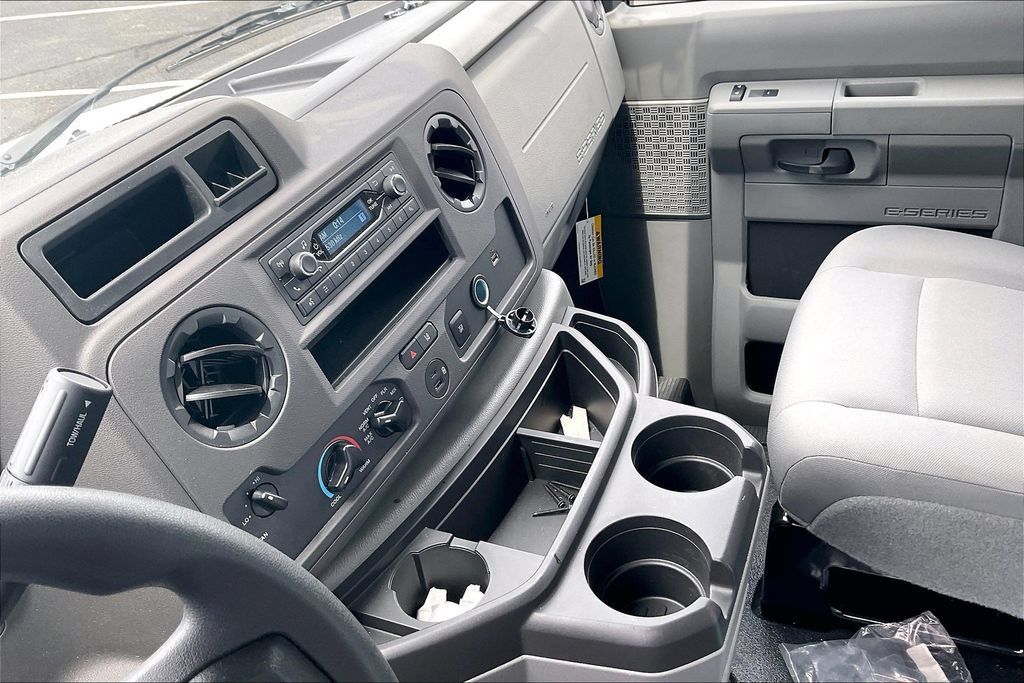 New 2024 Ford E-450 and Econoline 450 Super Duty w/ Driver's Safety Package RWD image 8