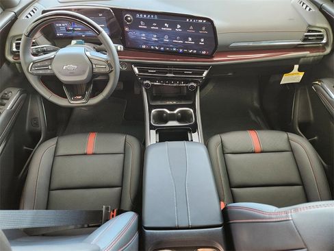 New 2026 Chevrolet Traverse RS image 17