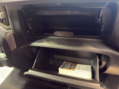 Used 2019 Chevrolet Silverado 1500 LT w/ All-Star Edition image 23