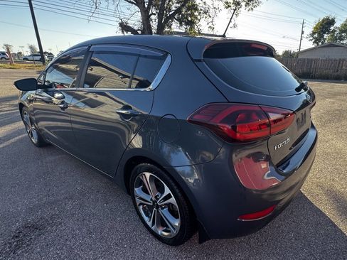Used 2016 Kia Forte EX w/ EX Premium Technology Package image 6