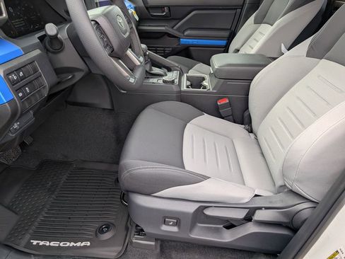 New 2026 Toyota Tacoma 2WD Xtracab image 7