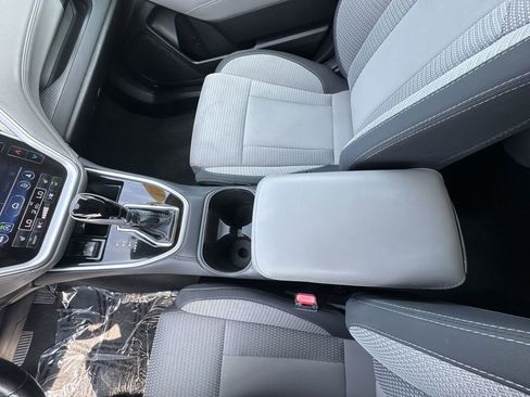 Used 2023 Subaru Outback Premium image 22
