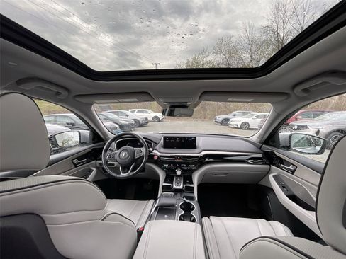 Used 2023 Acura MDX SH-AWD w/ Advance Package image 32