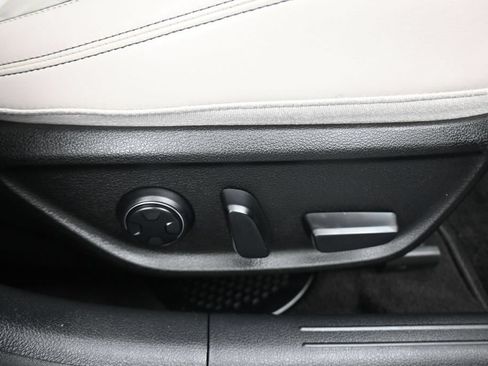 Used 2023 Genesis G70 3.3T w/ Sport Prestige Package RWD image 50