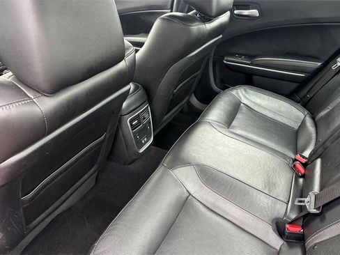 Used 2022 Dodge Charger SXT w/ Leather Interior Group image 12