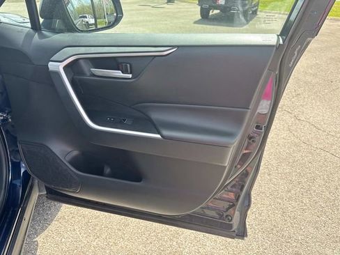 Used 2024 Toyota RAV4 XLE AWD/4WD image 22