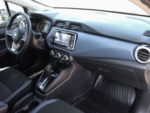 Used 2025 Nissan Versa SV w/ Trunk Package FWD image 31