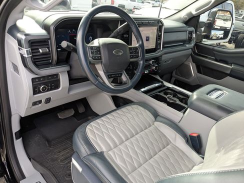 Used 2024 Ford F450 Limited image 17