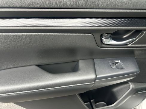 Used 2025 Honda CR-V EX image 16