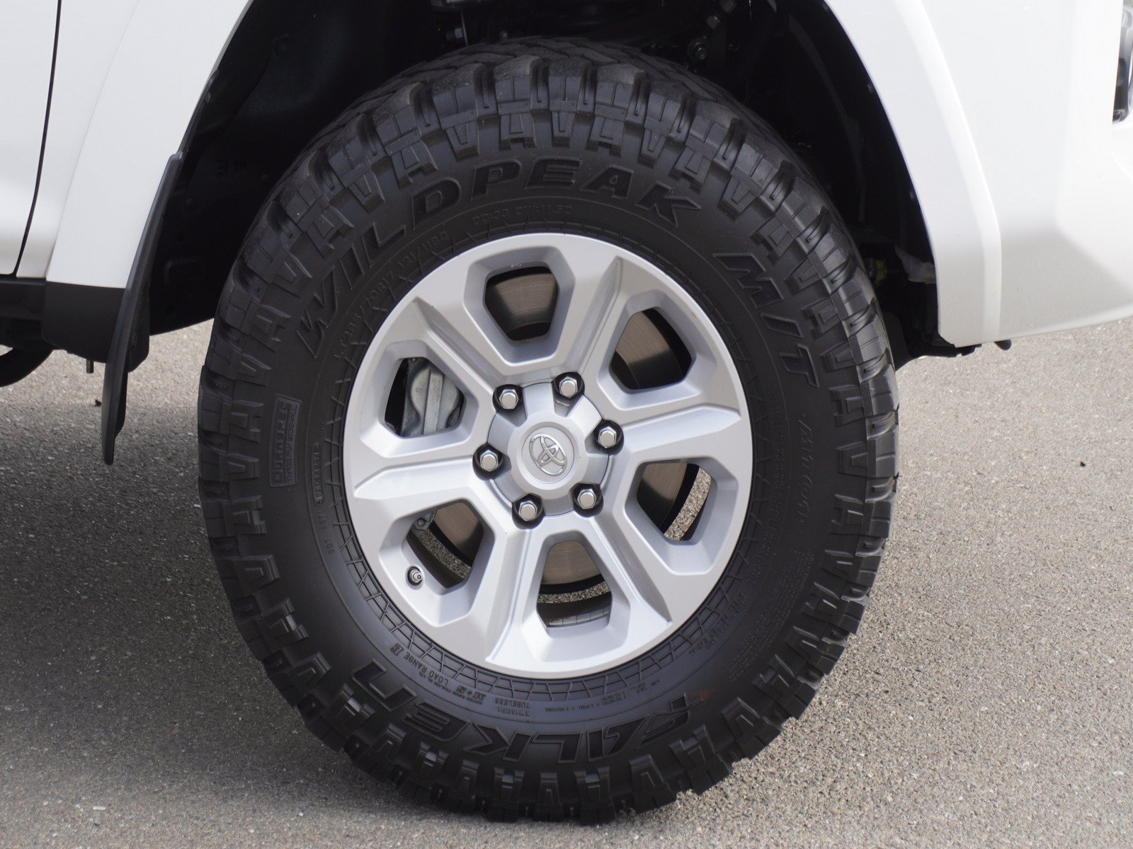 Used 2019 Toyota 4Runner SR5 Premium AWD/4WD image 5