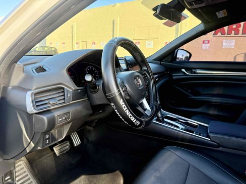 Used 2019 Honda Accord Sport image 18