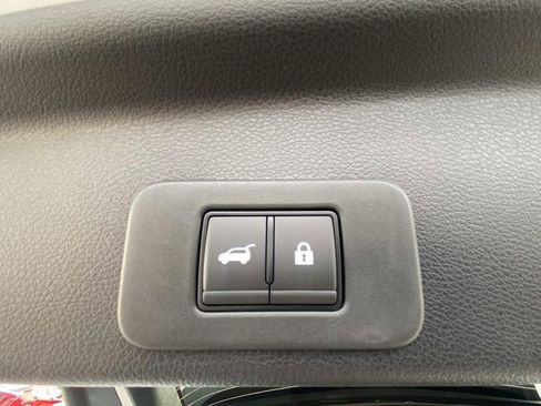 New 2025 Nissan Murano SV image 10