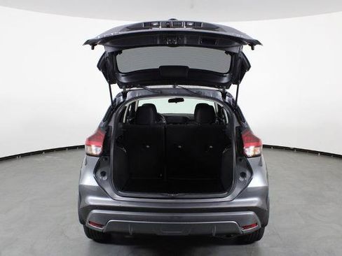 Certified 2023 Nissan Kicks SV FWD image 17