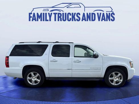 Used 2013 Chevrolet Suburban LTZ image 6