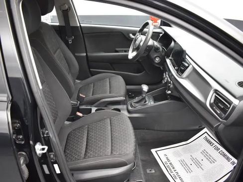 Used 2023 Kia Rio LX image 16