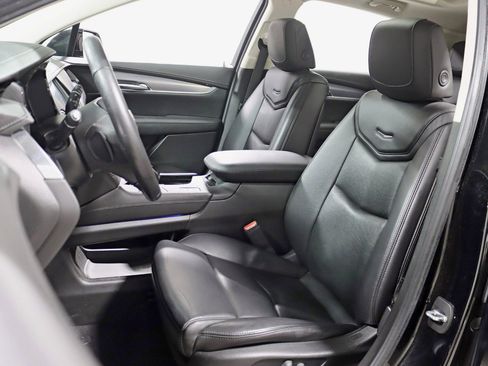 Used 2018 Cadillac XT5 Luxury image 24