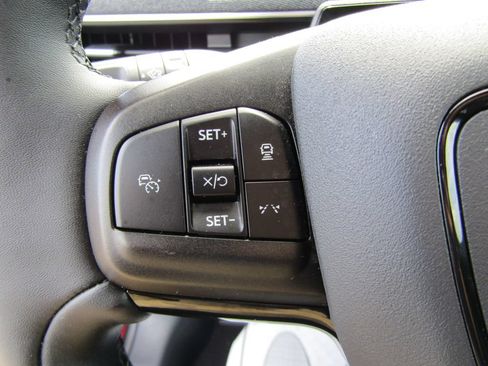 Used 2025 Ford Mustang Mach-E Premium AWD/4WD image 23