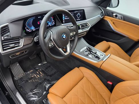 Used 2023 BMW X5 xDrive45e w/ Luxury Seating Package AWD/4WD image 10