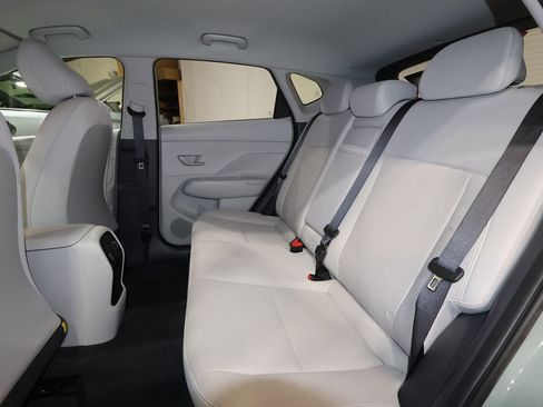 Used 2025 Hyundai Kona SEL image 23