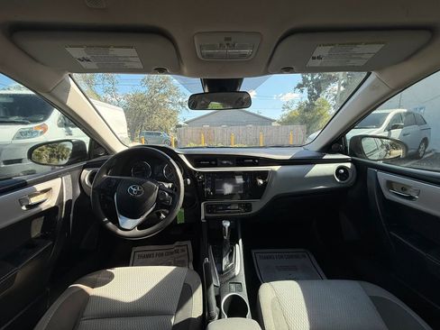 Used 2019 Toyota Corolla LE FWD image 13