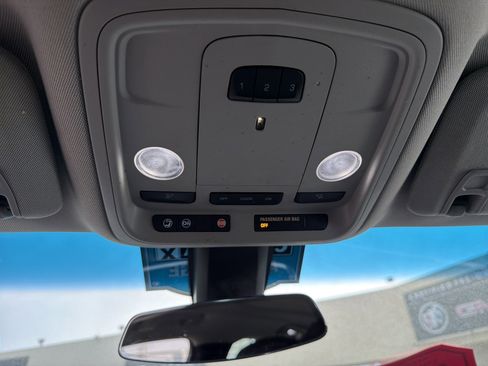 Used 2017 Cadillac XTS Luxury image 24