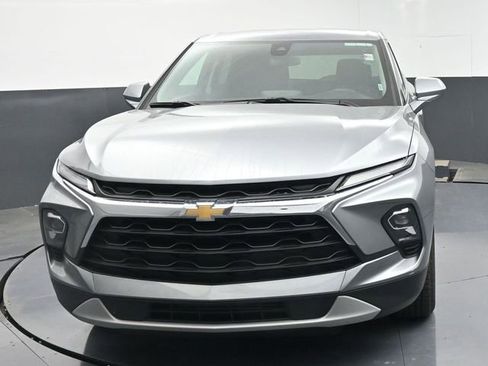Used 2025 Chevrolet Blazer LT FWD image 37