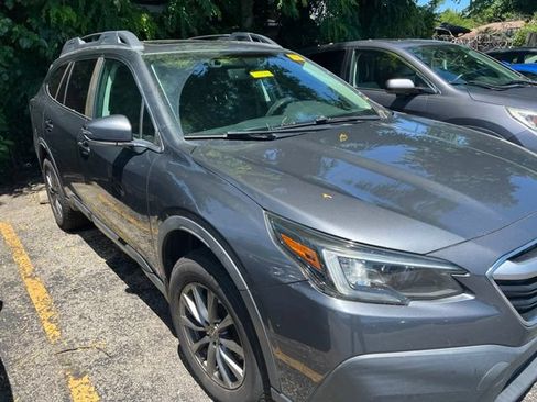 Used 2020 Subaru Outback Premium AWD/4WD image 13