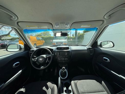 Used 2019 Kia Soul image 31