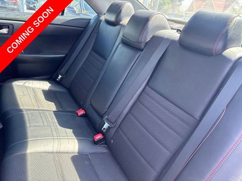 Used 2017 Toyota Camry SE FWD image 12