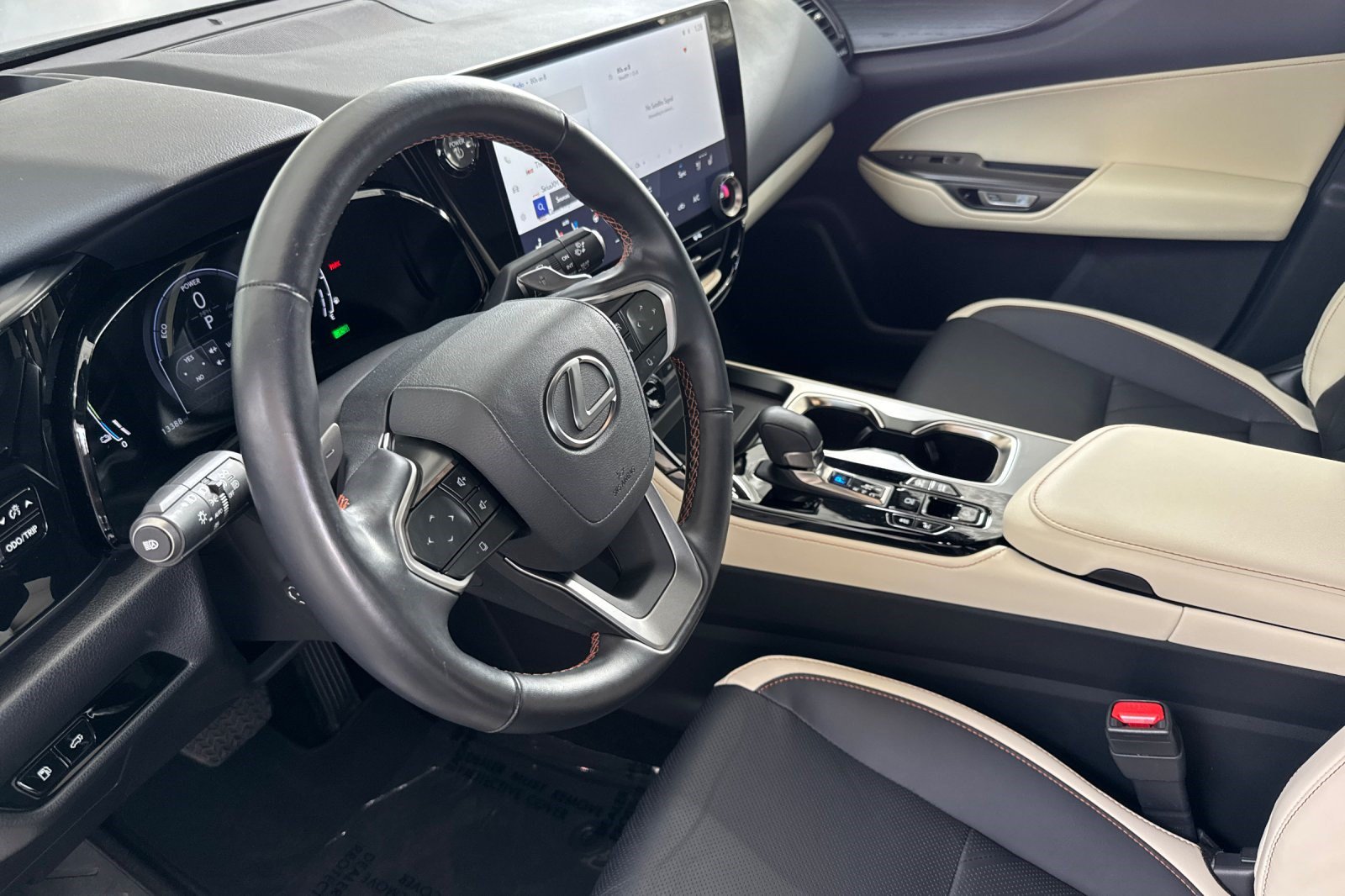 Used 2024 Lexus NX 450h+ AWD w/ Vision Package image 11