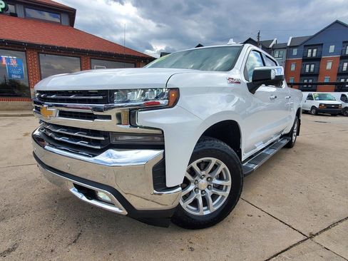Used 2020 Chevrolet Silverado 1500 LTZ w/ LTZ Convenience Package AWD/4WD image 3