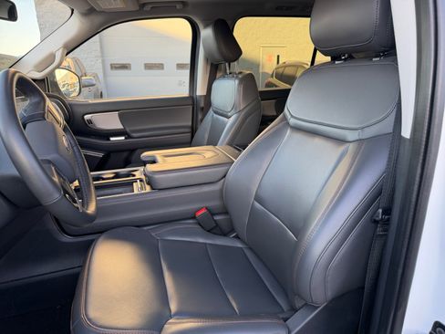Used 2025 Ford Expedition Active AWD/4WD image 15